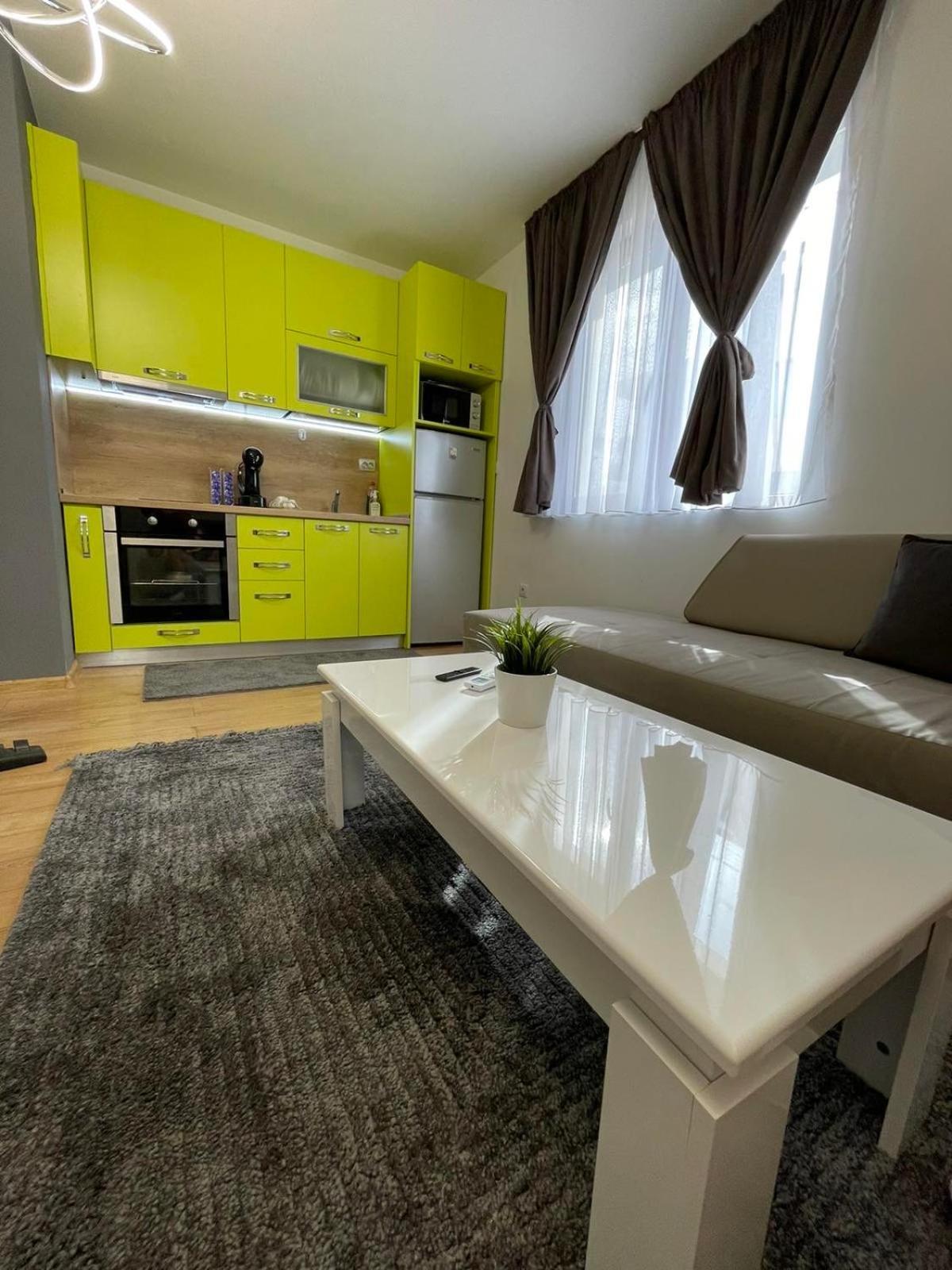 Апартамент Св. Антоний Велики Apartment St. Anthony The Great 桑丹斯基 外观 照片